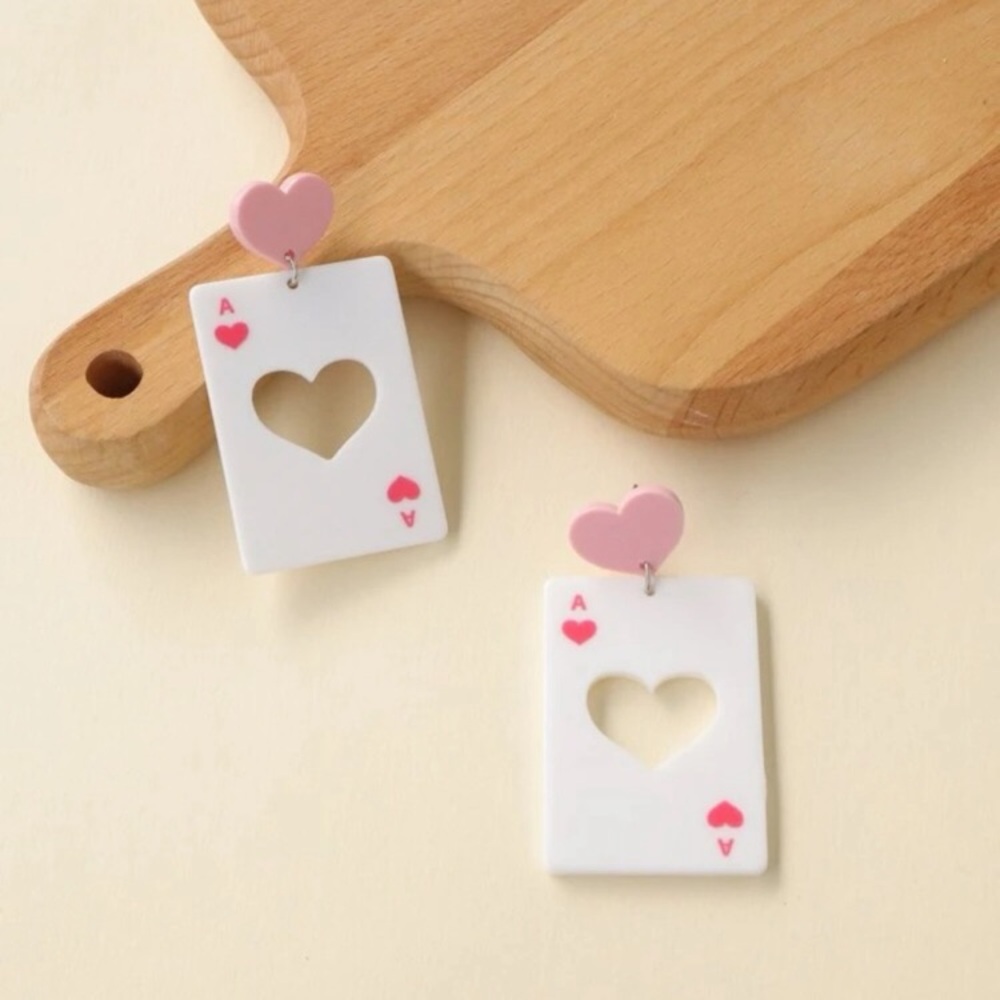 💜 Awesome Oversized Pastel Heart Poker Playing Card Stud Earrings 💜